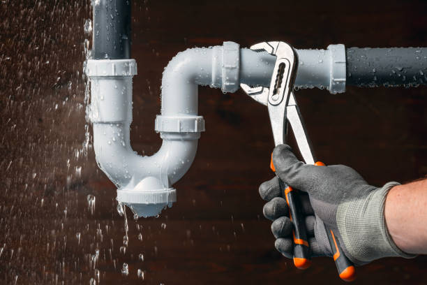 Professional Plumbing technician working in Goodview, VA